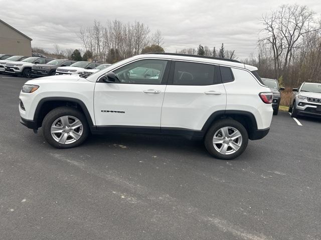 2022 jeep compass latitude