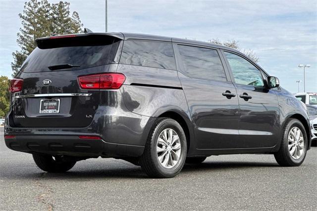 2021 kia sedona lx