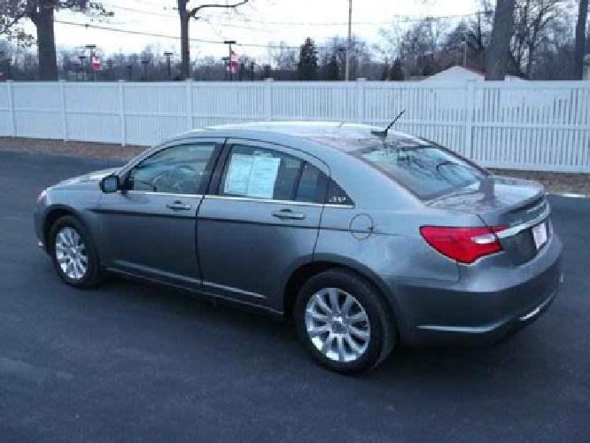 2011 chrysler 200 touring in toledo, oh
