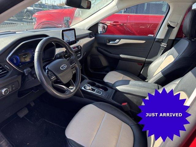 2022 ford escape titanium