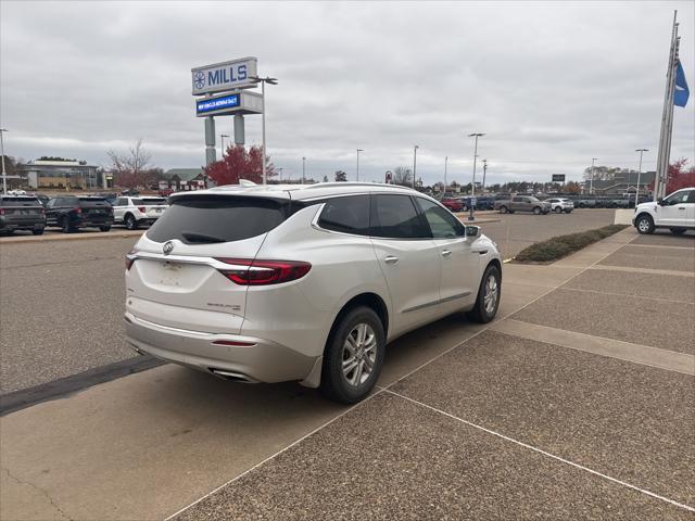 2018 buick enclave essence