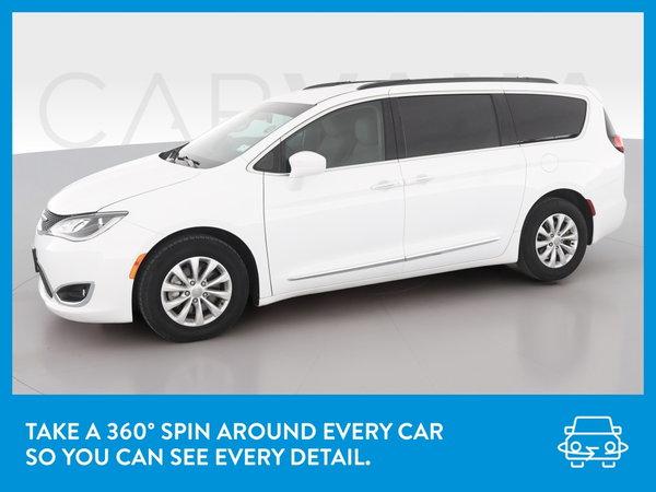 2017 chrysler pacifica in hammond, indiana