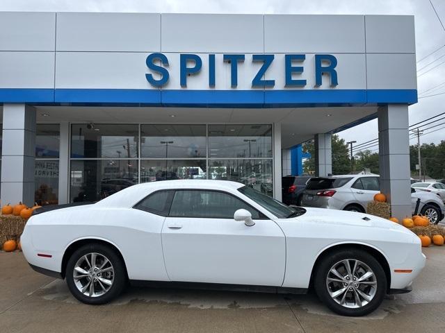 2023 dodge challenger sxt
