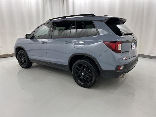 2024 honda passport awd black