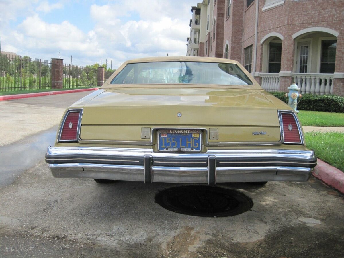 very fine monte carlo. one owner. low miles. looks great