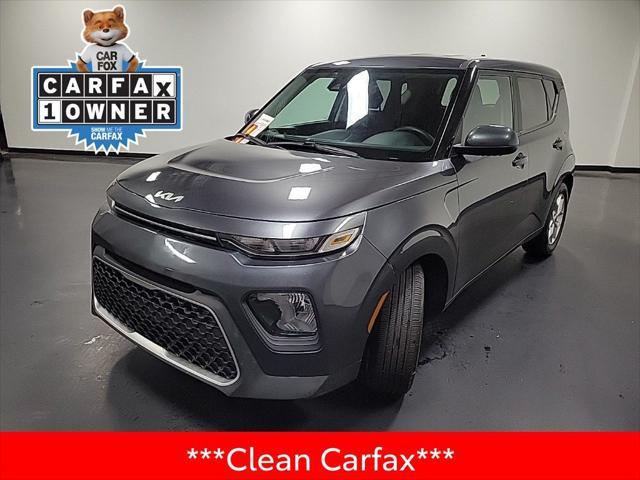 2022 kia soul lx