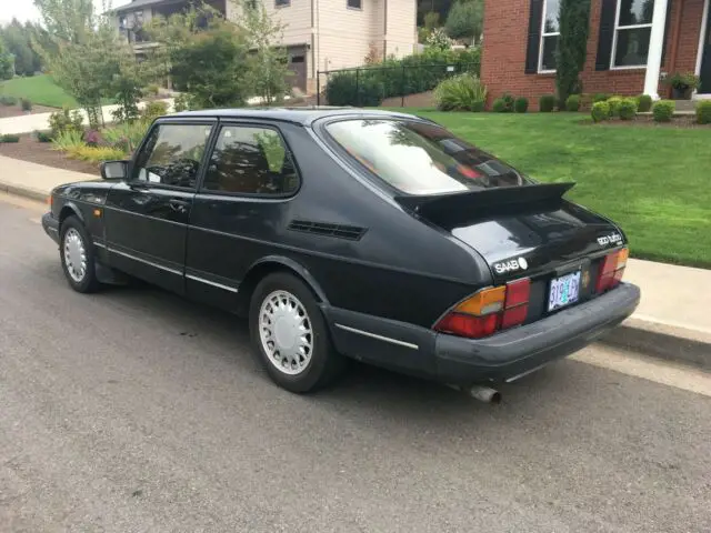 1991 saab 900 turbo 16 valve 5-speed manual (runs and drives) ****no reserve****