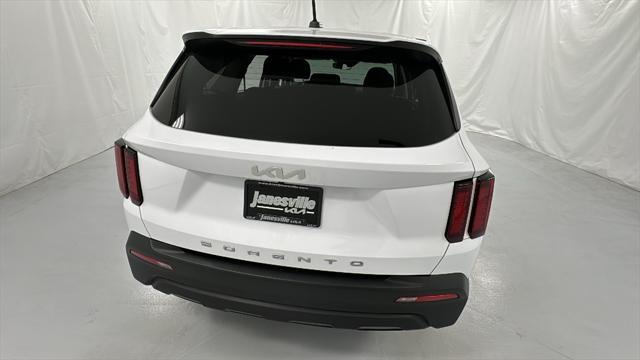2022 kia sorento lx