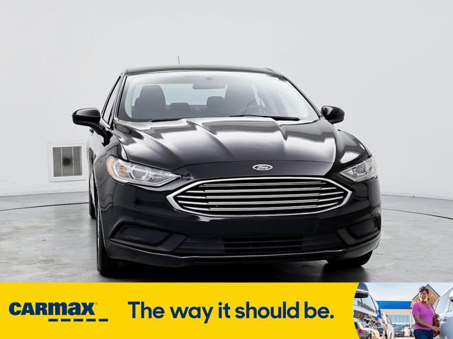 2017 ford fusion se