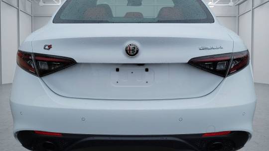 2024 Alfa Romeo Giulia