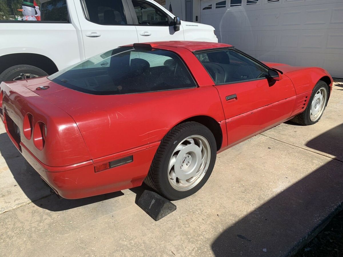 1991 chevrolet corvette hatchback red rwd manual zr-1