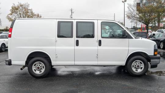 2022 GMC Savana