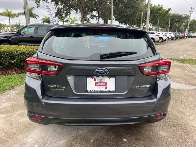 2022 subaru impreza base