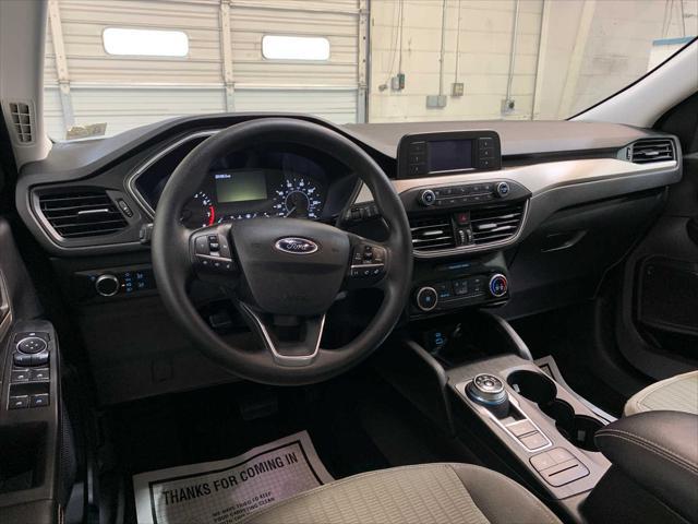 2022 ford escape s