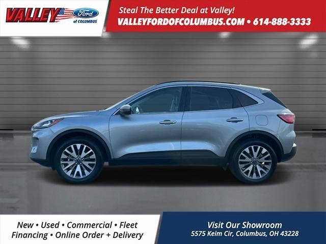 2022 ford escape titanium