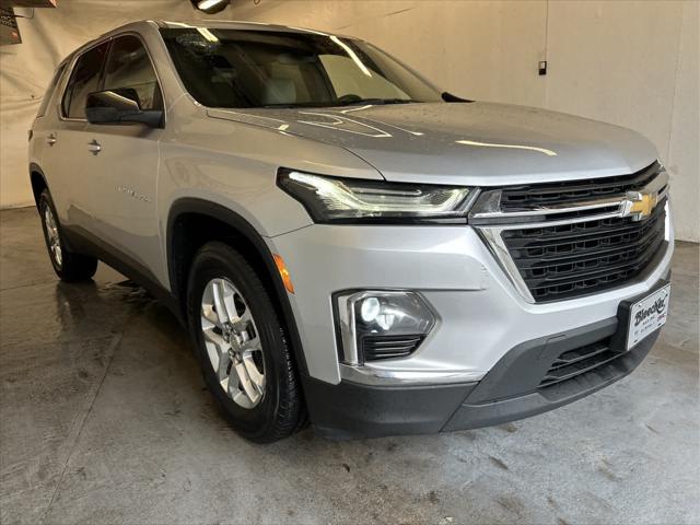 2022 chevrolet traverse ls