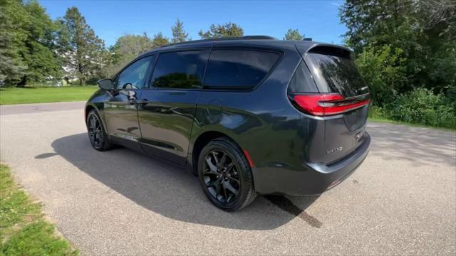 2021 chrysler pacifica touring awd