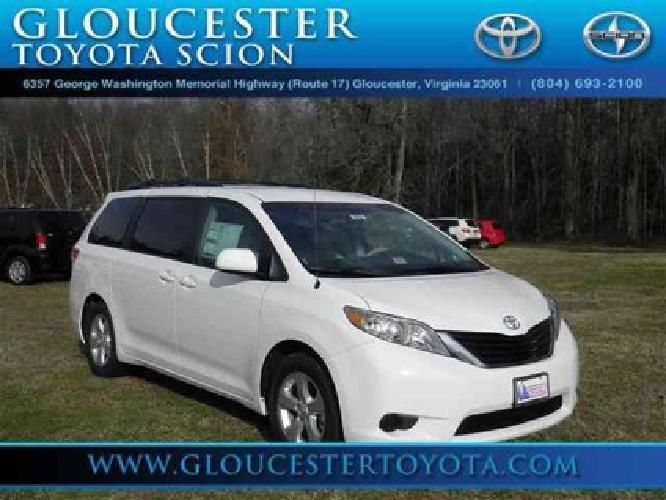 2014 toyota sienna le in gloucester, va