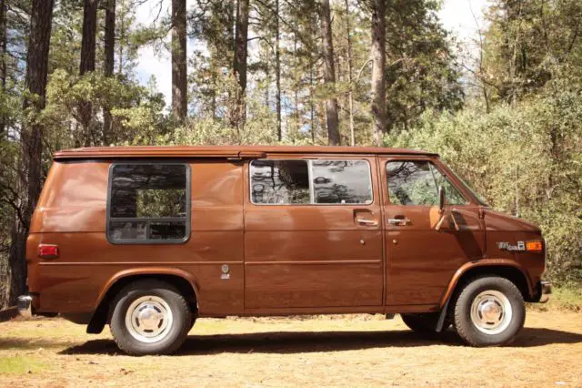 3,139 original miles 1979 gmc santana vintage camper/conversion van rv!