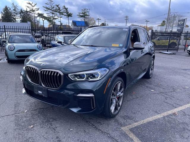 2022 bmw x5 m50i
