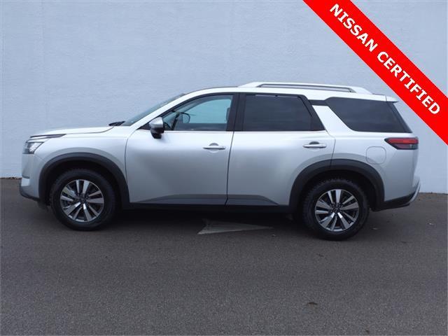 2023 nissan pathfinder sl