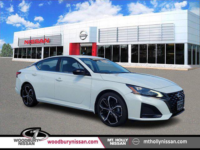 2023 nissan altima sr fwd