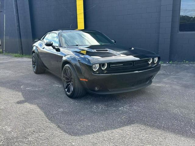 2023 dodge challenger sxt
