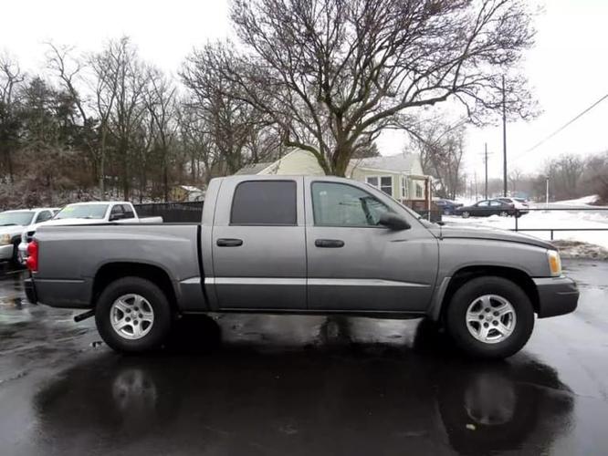 2007 dodge dakota quad cab slt pickup 4d 5 1/2 ft in overland park, kansas
