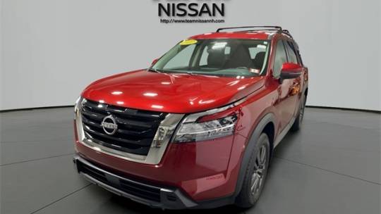 2022 nissan pathfinder sv