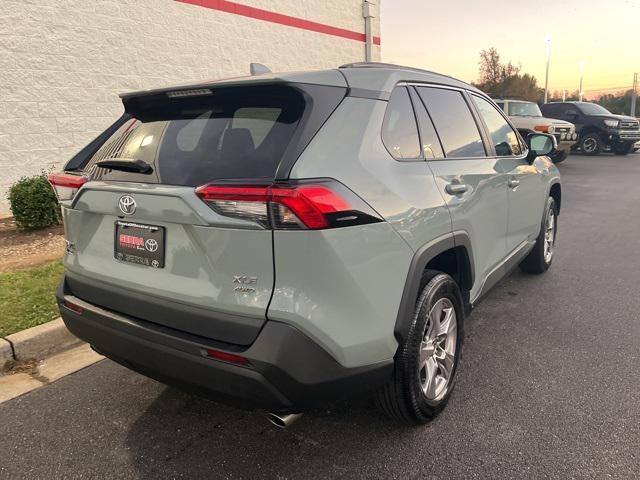 2022 toyota rav4 xle