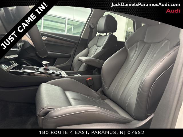 2024 audi q5 45 s line premium