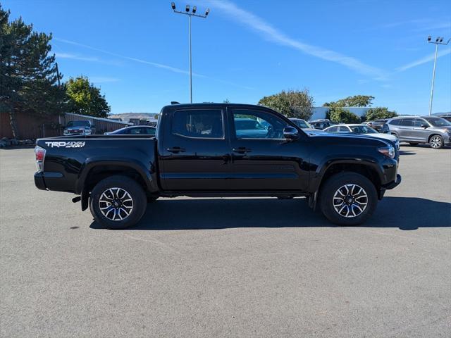 2023 toyota tacoma trd sport