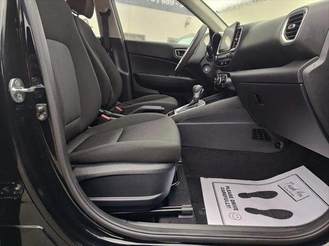 2022 hyundai venue se