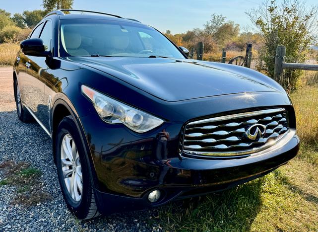2011 infiniti fx35 base