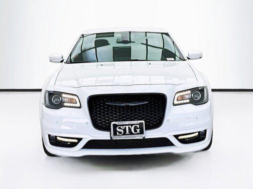 2022 chrysler 300