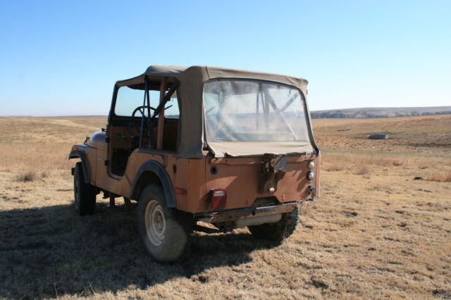 1973 jeep cj5. amc 6 cylnder + 4wd + manual transmission