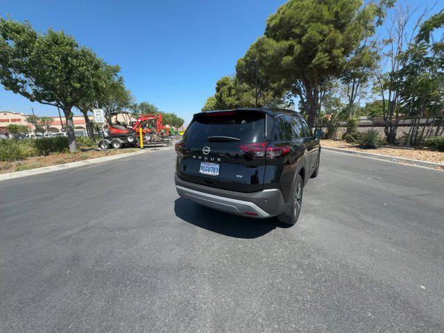 2023 nissan rogue sv