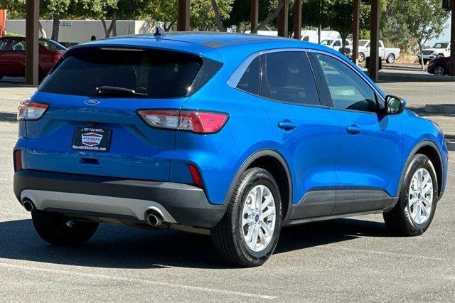 2021 ford escape se