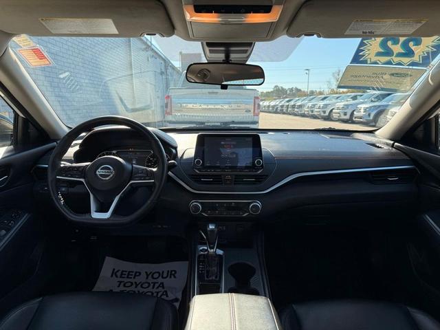 2022 nissan altima 2.5 sr