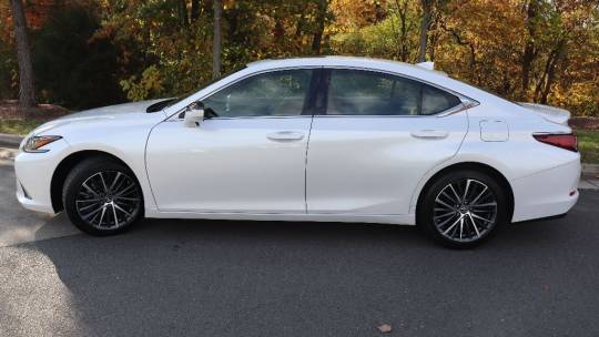 2022 Lexus ES