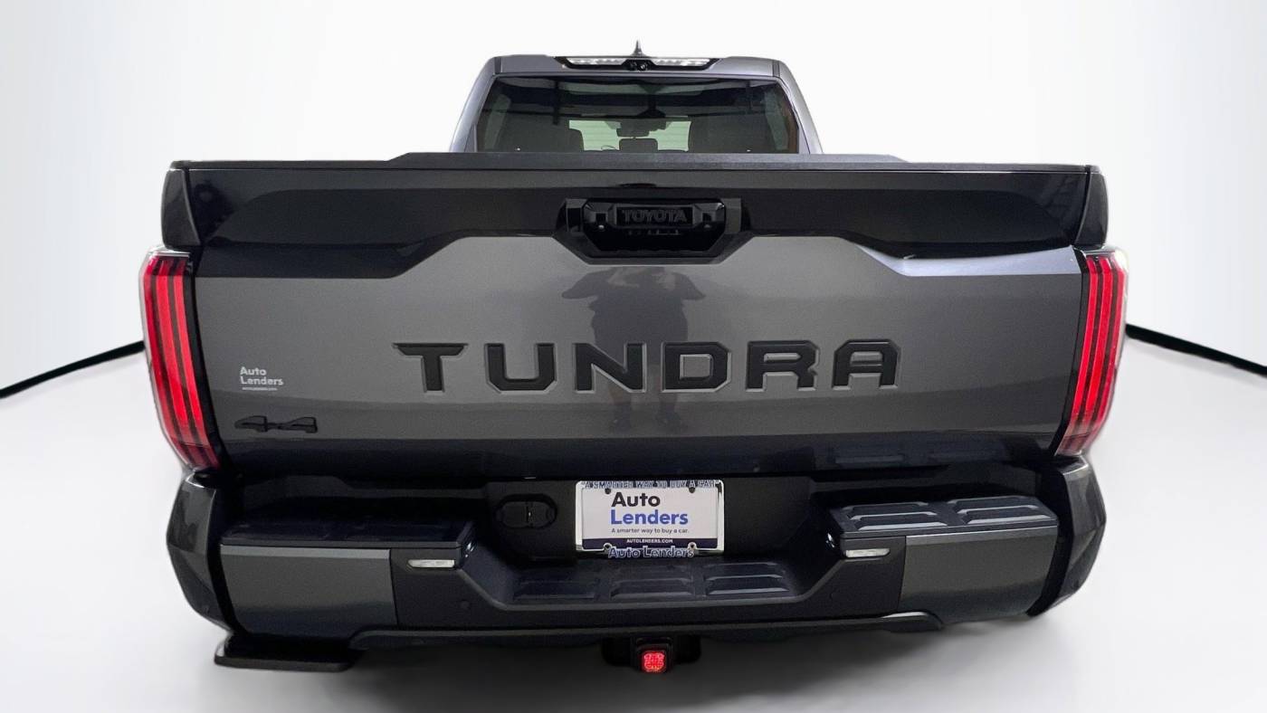 2024 toyota tundra platinum hv