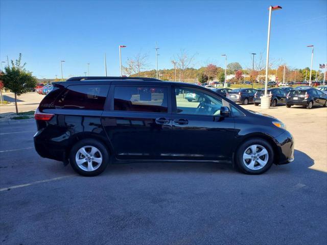 2018 toyota sienna l