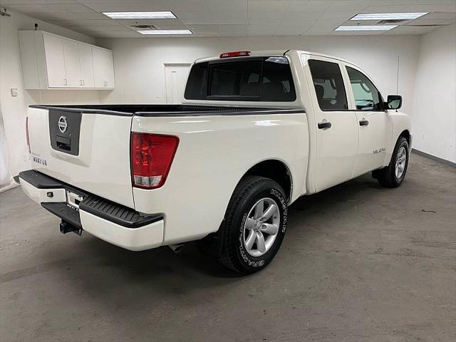 2011 nissan titan s
