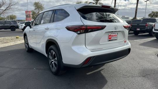 2024 Toyota Highlander