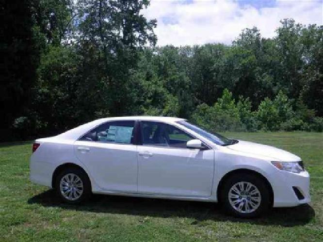 2013 toyota camry le in gloucester, va