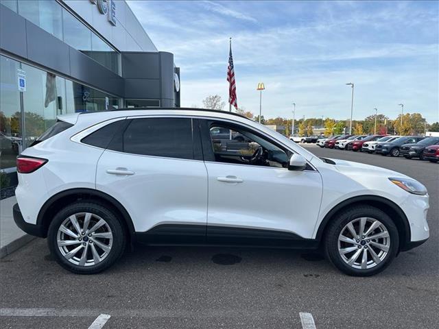 2022 ford escape titanium