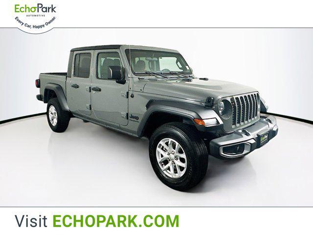 2023 jeep gladiator sport s