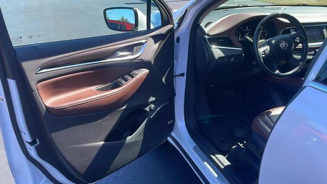 2021 buick enclave avenir