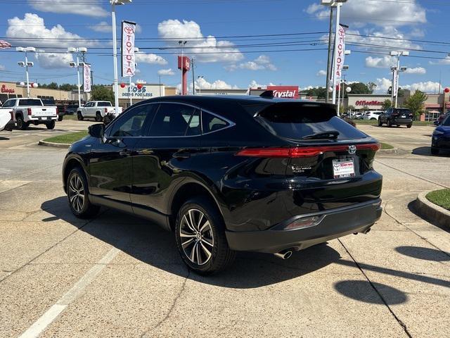 2021 toyota venza le