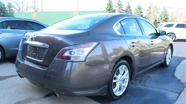 2014 nissan maxima s